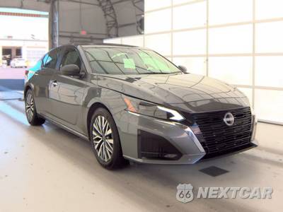 2025 Nissan Altima SV - zdjęcie 3 z 32 - miniatura