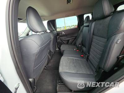 2025 Mitsubishi Outlander Trail Edition - zdjęcie 13 z 27 - miniatura