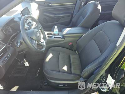 2025 Nissan Altima SV - zdjęcie 7 z 27 - miniatura