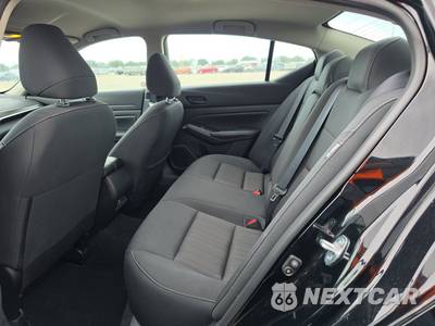 2025 Nissan Altima SV - zdjęcie 13 z 21 - miniatura