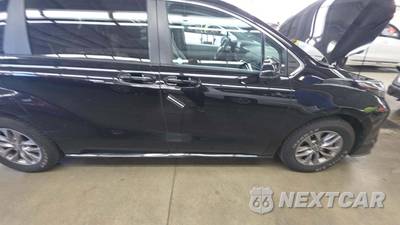 2025 Toyota Sienna LE 8-Passenger 120.5" WB - zdjęcie 25 z 41 - miniatura