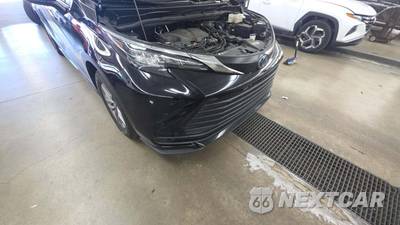 2025 Toyota Sienna LE 8-Passenger 120.5" WB - zdjęcie 26 z 41 - miniatura