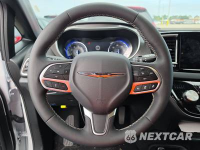 2026 Chrysler Pacifica Select 121.6" WB - zdjęcie 10 z 27 - miniatura
