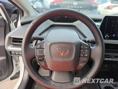 2026 Toyota Prius LE - zdjęcie 10 z 41 - miniatura