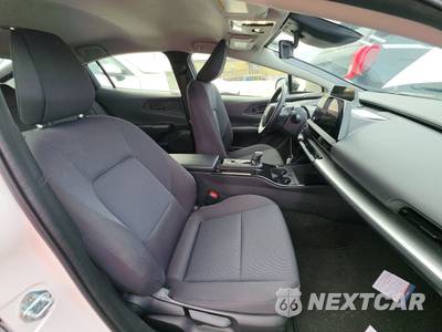 2026 Toyota Prius LE - zdjęcie 8 z 41 - miniatura