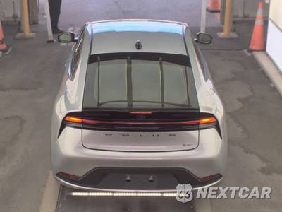 2026 Toyota Prius LE - zdjęcie 5 z 23 - miniatura