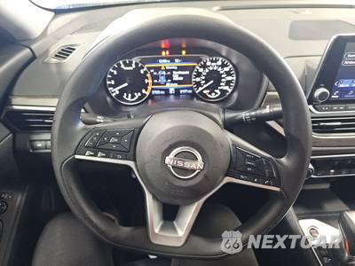 2025 Nissan Altima SV - zdjęcie 10 z 22 - miniatura