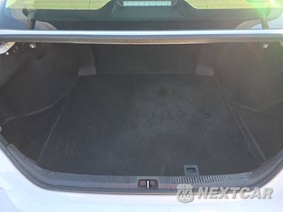 2025 Toyota Camry SE - zdjęcie 16 z 26 - miniatura