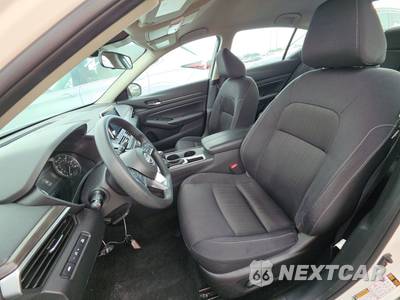 2025 Nissan Altima SV - zdjęcie 7 z 19 - miniatura