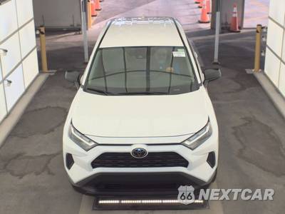 2025 Toyota RAV4 LE - zdjęcie 2 z 19 - miniatura