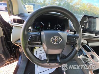 2024 Toyota Sienna LE 8-Passenger 120.5" WB - zdjęcie 10 z 22 - miniatura