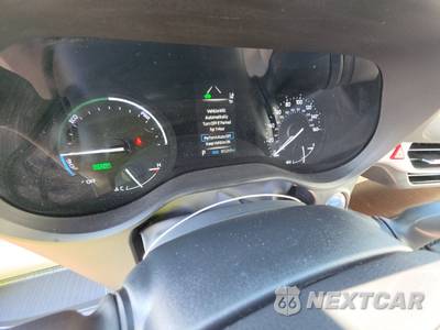 2024 Toyota Sienna LE 8-Passenger 120.5" WB - zdjęcie 12 z 22 - miniatura