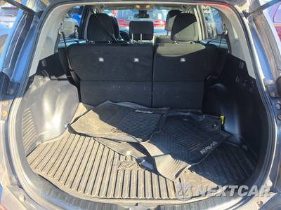 2017 Toyota RAV4 LE - zdjęcie 16 z 33 - miniatura