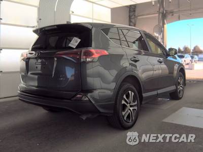 2017 Toyota RAV4 LE - zdjęcie 4 z 33 - miniatura