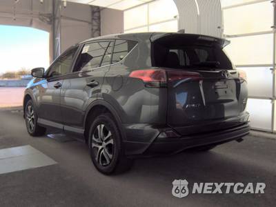 2017 Toyota RAV4 LE - zdjęcie 6 z 33 - miniatura
