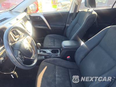 2017 Toyota RAV4 LE - zdjęcie 7 z 33 - miniatura