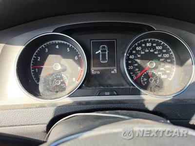 2016 Volkswagen Golf 1.8T S Hatchback w/Sunroof - zdjęcie 12 z 39 - miniatura