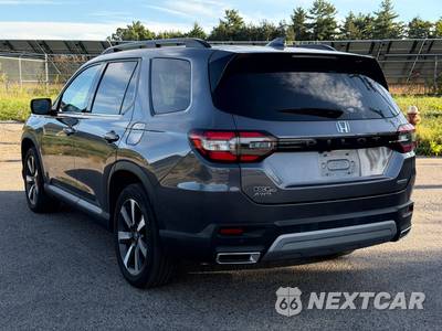 2023 Honda Pilot Touring - zdjęcie 2 z 20 - miniatura