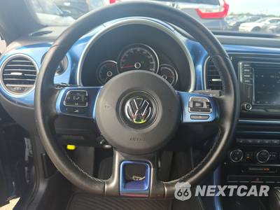 2019 Volkswagen Beetle Convertible SE - zdjęcie 10 z 27 - miniatura