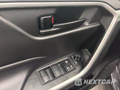 2023 Toyota RAV4 LE - zdjęcie 14 z 38 - miniatura