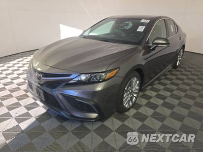 2023 Toyota Camry SE - zdjęcie 1 z 17 - miniatura