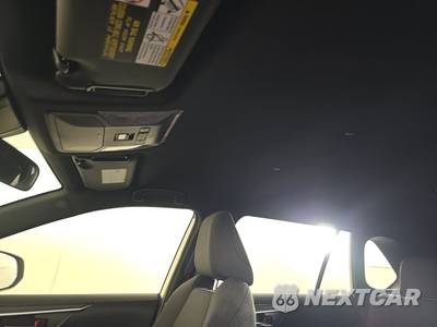 2022 Toyota RAV4 Hybrid SE - zdjęcie 14 z 17 - miniatura