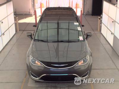 2017 Chrysler Pacifica Touring L 121.6" WB - zdjęcie 2 z 19 - miniatura
