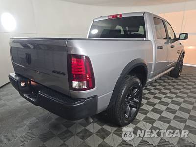 2024 Ram 1500 Classic Warlock Crew Cab Short Bed - zdjęcie 4 z 17 - miniatura