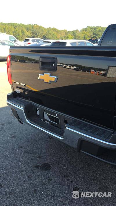 2020 Chevrolet Colorado WT Extended Cab Long Bed 2WT w/Rear Doors - zdjęcie 24 z 28 - miniatura