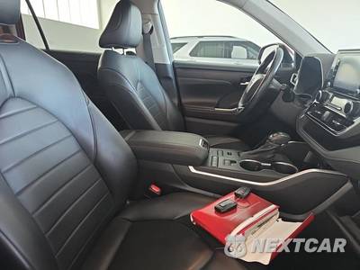 2021 Toyota Highlander XLE - zdjęcie 17 z 20 - miniatura