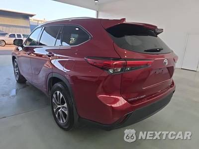 2021 Toyota Highlander XLE - zdjęcie 6 z 20 - miniatura