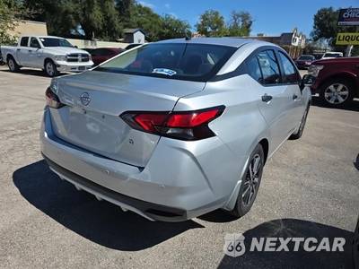 2024 Nissan Versa S - zdjęcie 4 z 20 - miniatura