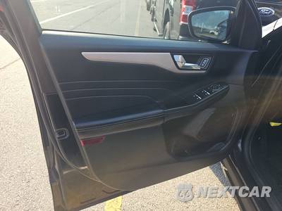 2021 Ford Escape SE - zdjęcie 9 z 33 - miniatura