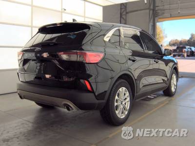 2021 Ford Escape SE - zdjęcie 4 z 33 - miniatura