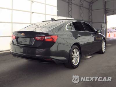 2017 Chevrolet Malibu LT 1LT - zdjęcie 4 z 21 - miniatura