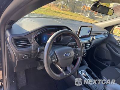 2025 Ford Escape ST-Line - zdjęcie 10 z 29 - miniatura
