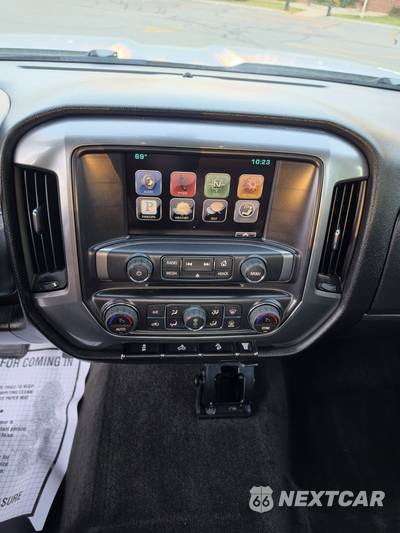 2015 Chevrolet Silverado 2500HD LT Crew Cab Medium Bed 1LT w/Built-In Wi-Fi - zdjęcie 19 z 30 - miniatura