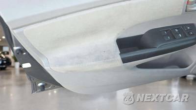 2011 Honda Insight EX - zdjęcie 10 z 22 - miniatura