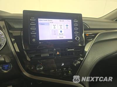 2021 Toyota Camry Hybrid LE - zdjęcie 11 z 17 - miniatura