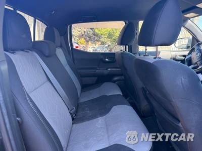 2022 Toyota Tacoma TRD Off-Road Crew Cab Medium Bed - zdjęcie 10 z 21 - miniatura