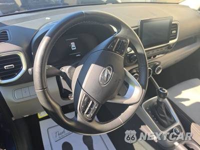 2025 Hyundai Venue SEL - zdjęcie 10 z 30 - miniatura