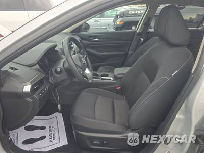 2025 Nissan Altima SV - zdjęcie 7 z 23 - miniatura
