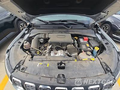 2025 Jeep Compass Latitude - zdjęcie 15 z 18 - miniatura
