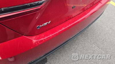 2025 Toyota Camry LE - zdjęcie 23 z 24 - miniatura