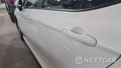 2025 Toyota Camry LE - zdjęcie 22 z 30 - miniatura