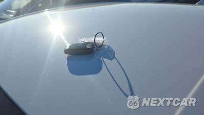2025 Toyota Camry LE - zdjęcie 19 z 21 - miniatura