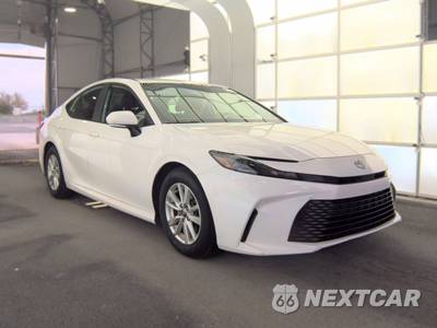 2025 Toyota Camry LE - zdjęcie 3 z 30 - miniatura
