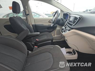 2024 Chrysler Voyager LX 121.6" WB - zdjęcie 8 z 37 - miniatura