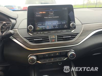 2025 Nissan Altima SV - zdjęcie 11 z 26 - miniatura