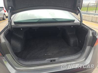 2025 Nissan Altima SV - zdjęcie 16 z 26 - miniatura